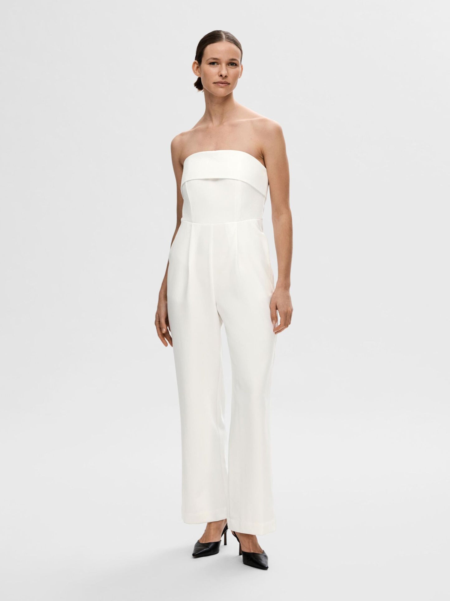Vinelle Jumpsuit (White) - Selected Femme