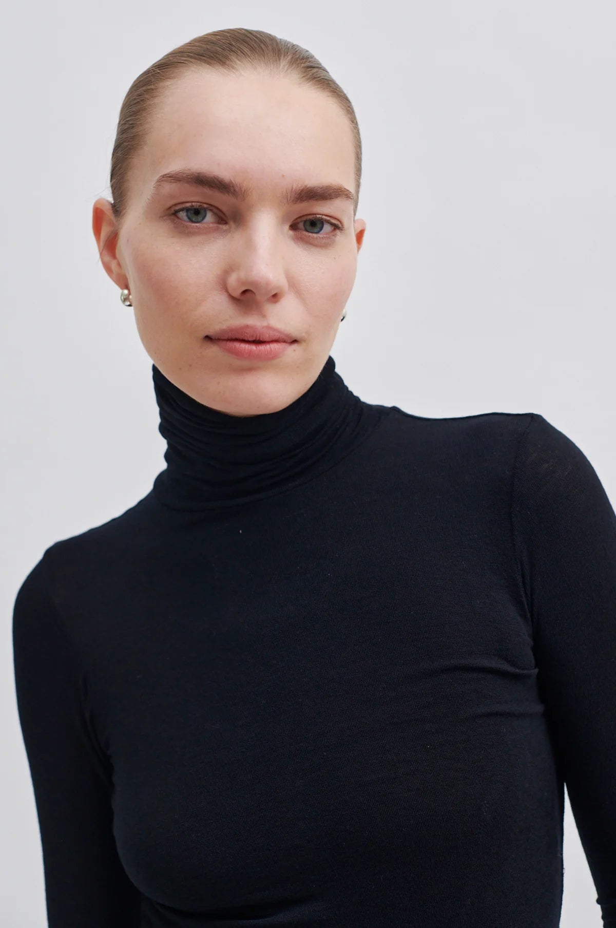 Matima T-Neck - Second Female