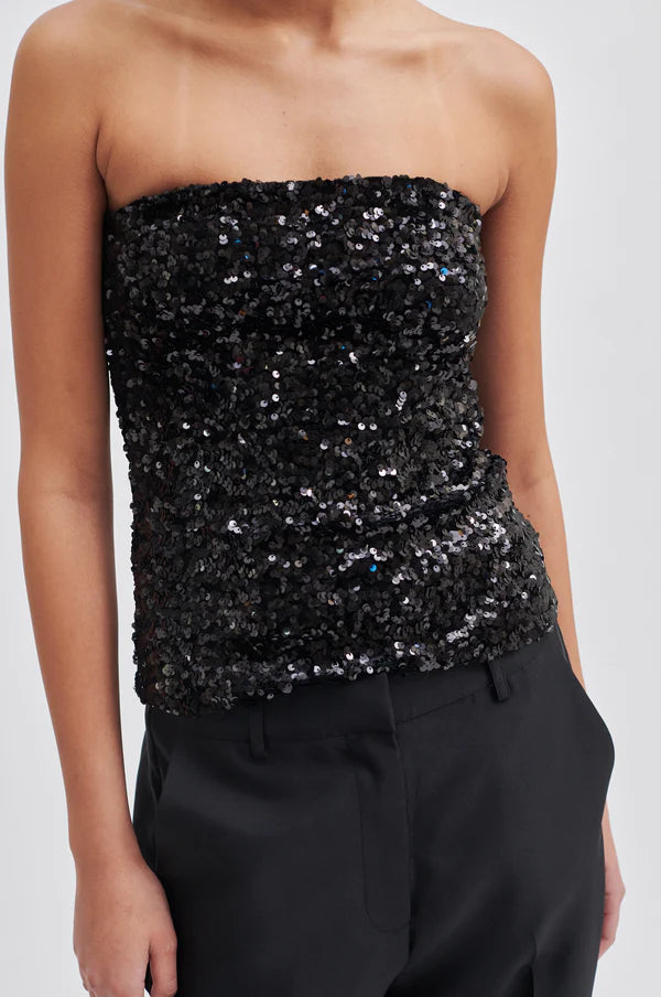 Luxurious Tube Top - Second Female