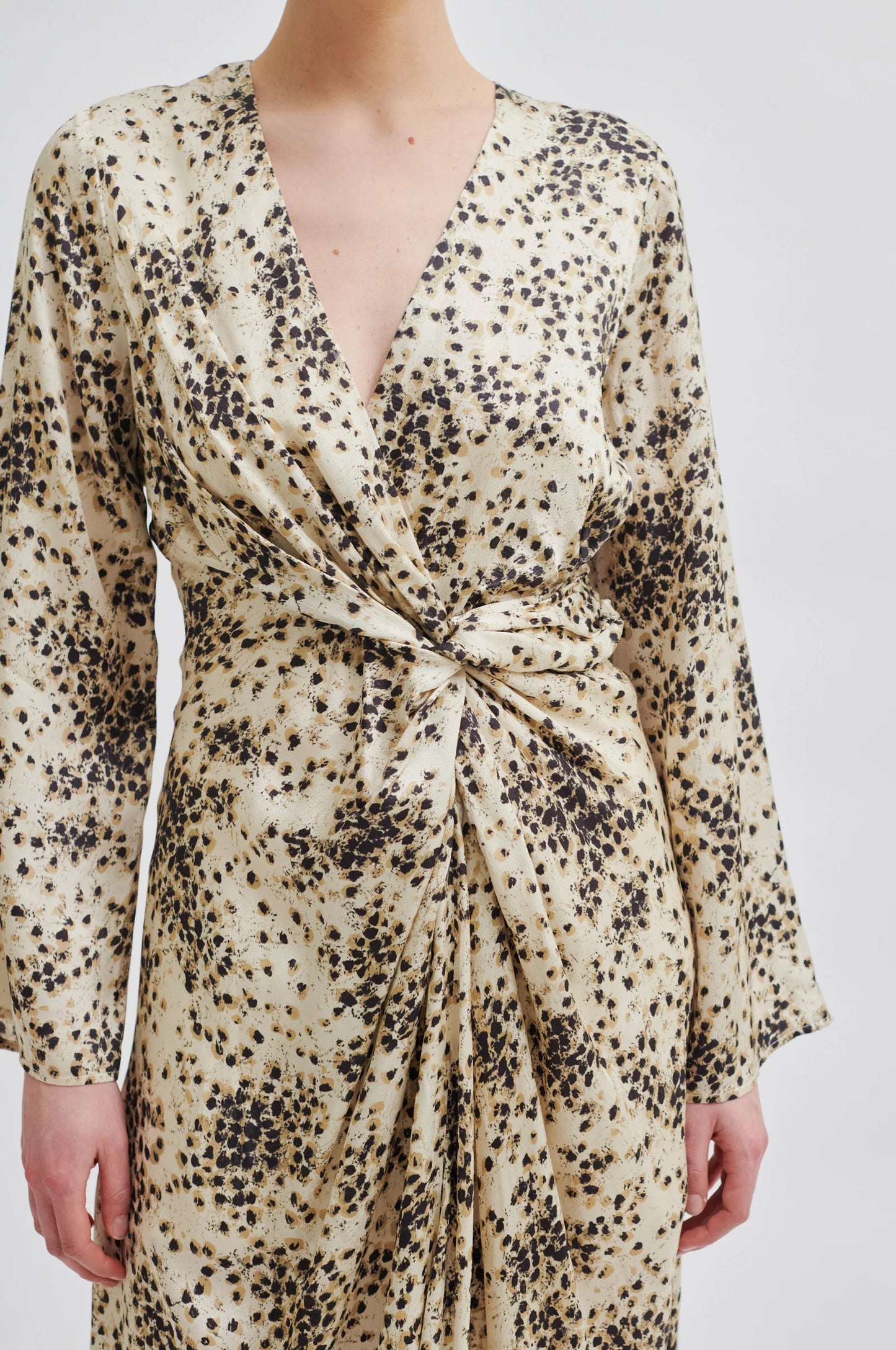 Anther Dress - Second Female