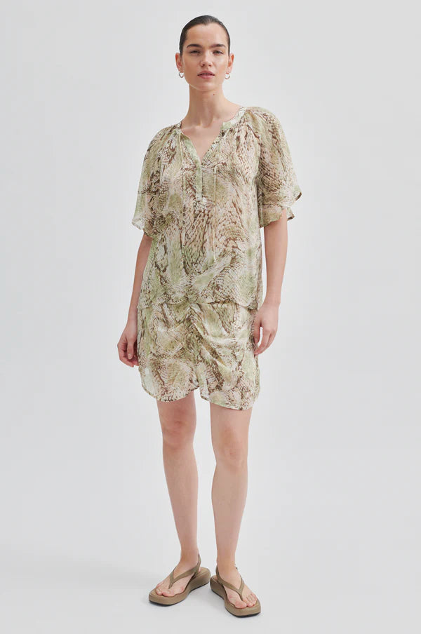 Relia Blouse - Second Female