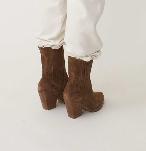 Havan Boots (chestnut suede) Suncoo