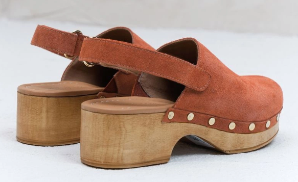 Suede Clogs - Indi & Cold