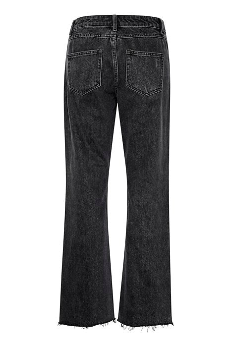 Henna Jeans - My Essential Wardrobe