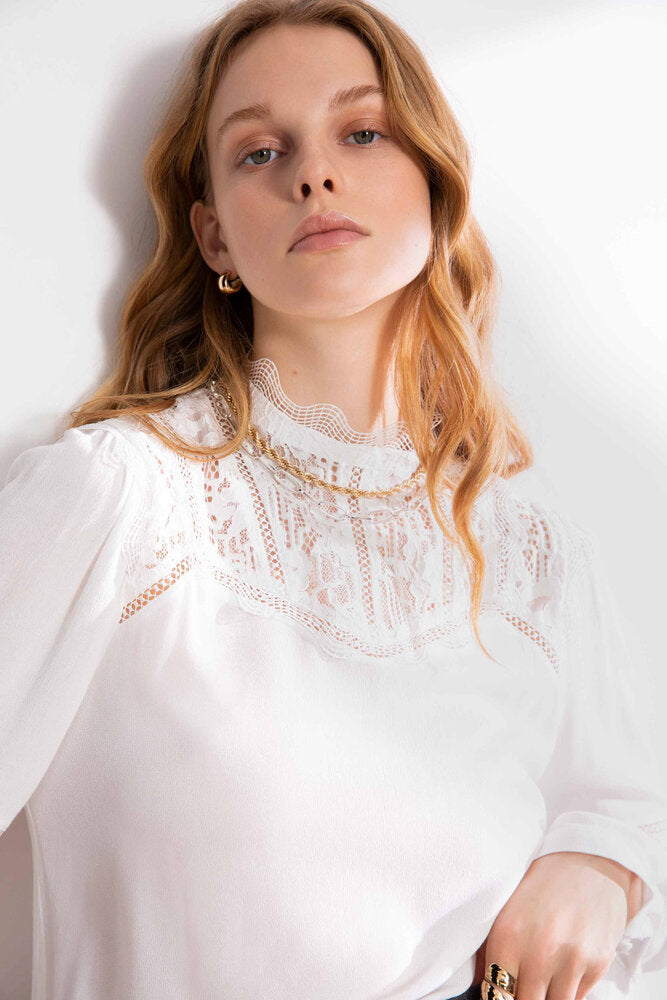 Lilia Blouse