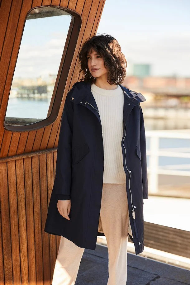 Nena Raincoat - Part Two