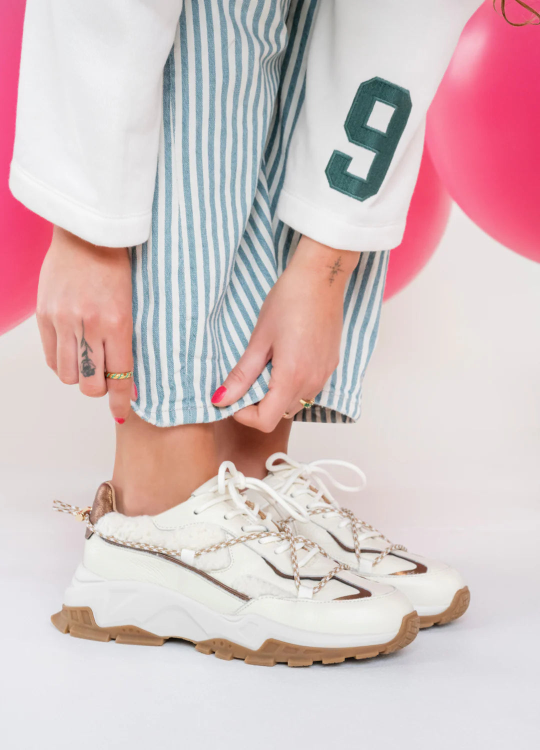 Sneakers webshop shop